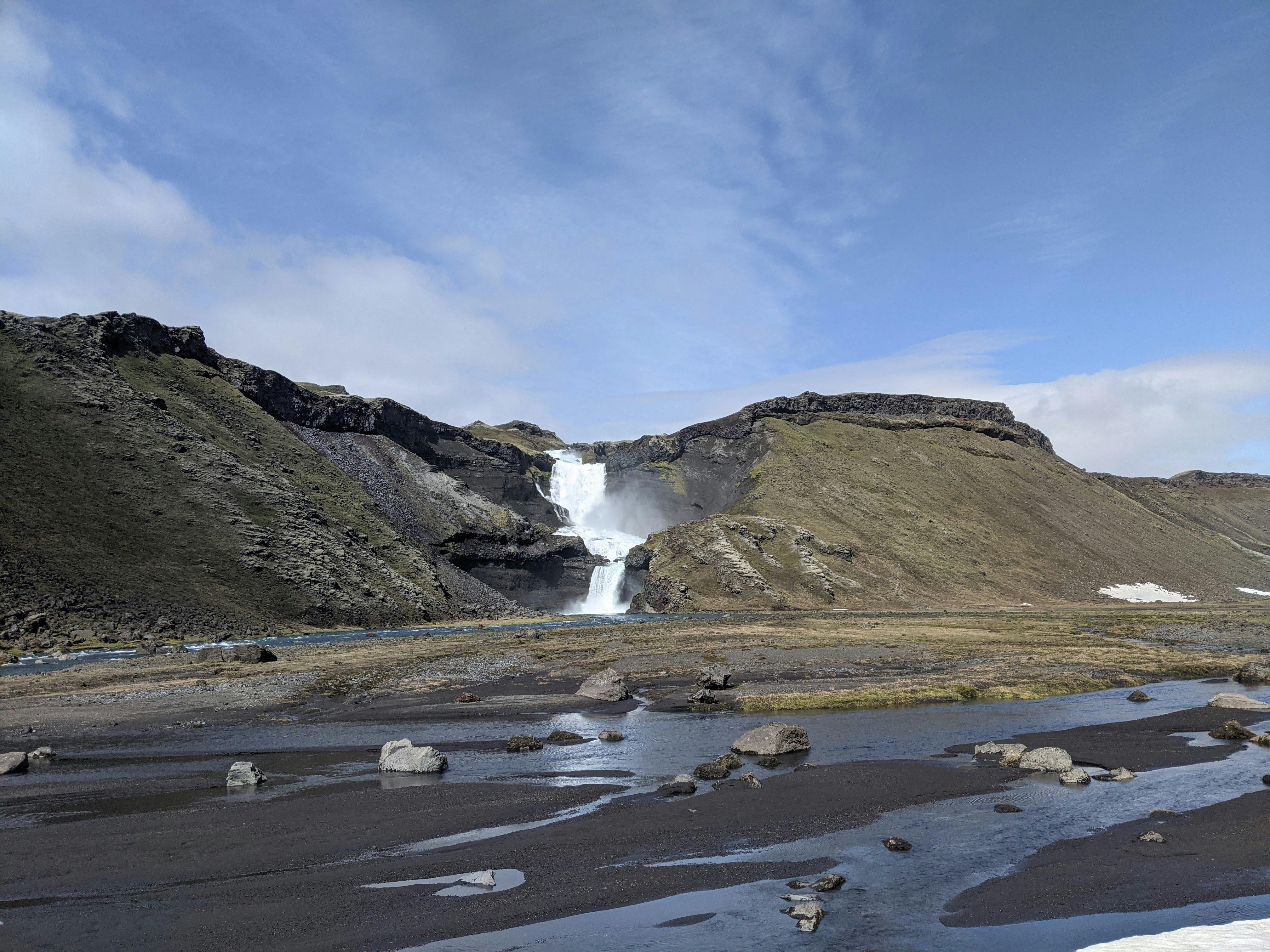 Lanet ayollar va qizlar videolar